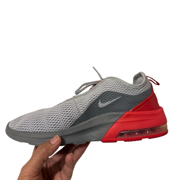 Nike Air Max Motion 2 Mens Red Grey Running Shoes in good conditions - Picture 8 of 12